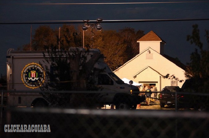 Imagens da Igreja Alvo do Atentado - The New York Times