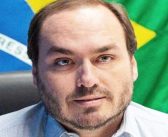 Carlos Bolsonaro questiona vazamento após relatório da PF sobre R$ 30 milhões de Bolsonaro